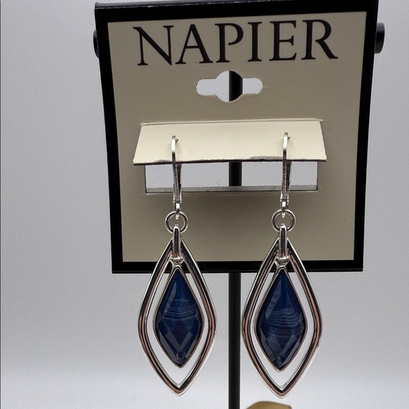 NWT Napier Silver Tone Dangle Signed Earrings with Deep Blue Accents - Picture 4 of 5